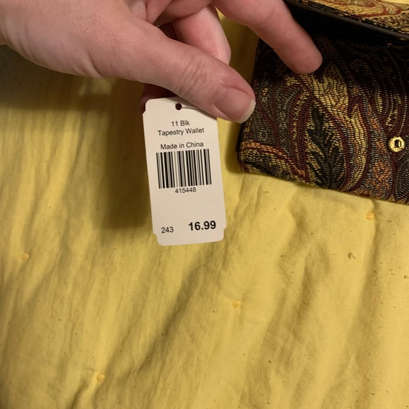 NWT beaded tapestry shoulder bag and matching wallet set - Picture 5 of 9